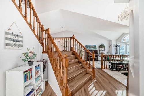 8328 Edgevalley Drive Nw, Calgary, AB - Indoor Photo Showing Other Room