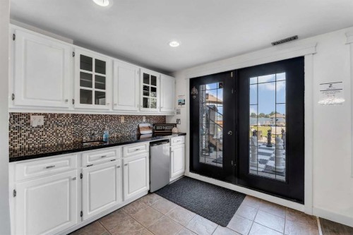 700 West Chestermere Drive, Chestermere, AB - Indoor