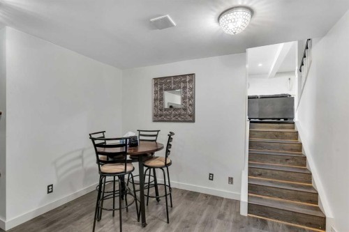 700 West Chestermere Drive, Chestermere, AB - Indoor