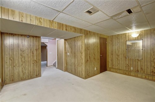 9-1111 Canterbury Drive Sw, Calgary, AB - Indoor