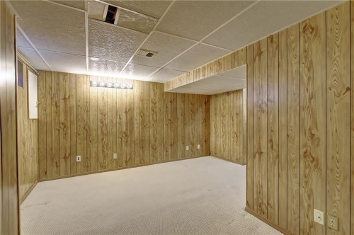 9-1111 Canterbury Drive Sw, Calgary, AB - Indoor