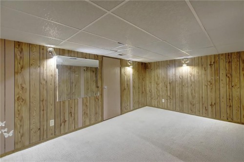 9-1111 Canterbury Drive Sw, Calgary, AB - Indoor