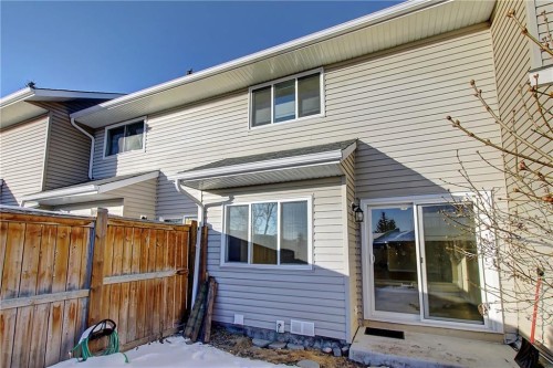 9-1111 Canterbury Drive Sw, Calgary, AB - Outdoor With Exterior