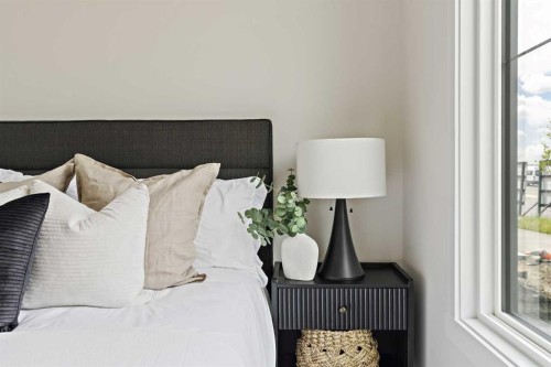 253-380 Seton Villas Se, Calgary, AB - Indoor Photo Showing Bedroom
