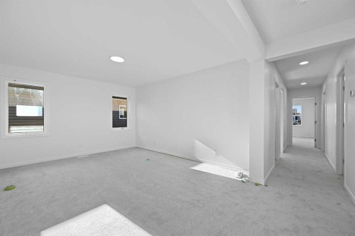215 Corner Glen Crescent Ne, Calgary, AB - Indoor Photo Showing Other Room