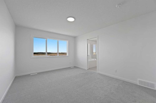 215 Corner Glen Crescent Ne, Calgary, AB - Indoor Photo Showing Other Room