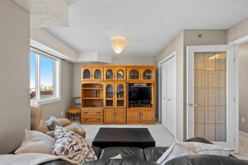 3249-1818 Simcoe Boulevard Sw, Calgary, AB - Indoor