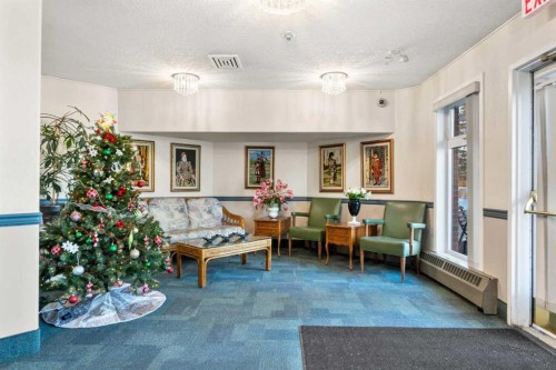 3249-1818 Simcoe Boulevard Sw, Calgary, AB - Indoor