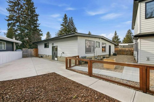 3124 Leduc Crescent Sw, Calgary, AB - Outdoor With Exterior