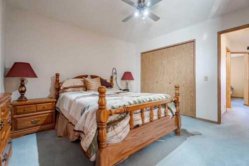 82 Martinridge Crescent Ne, Calgary, AB - Indoor Photo Showing Bedroom