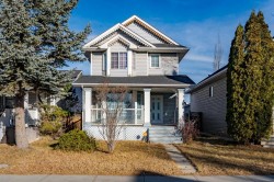 82 Martinridge Crescent NE Calgary, AB T3J 3M4