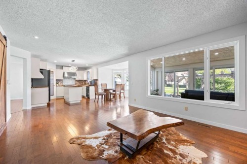 73 Riverview Close Se, Calgary, AB - Indoor Photo Showing Living Room