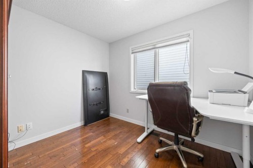 73 Riverview Close Se, Calgary, AB - Indoor Photo Showing Office