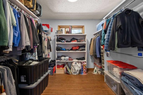 73 Riverview Close Se, Calgary, AB - Indoor With Storage