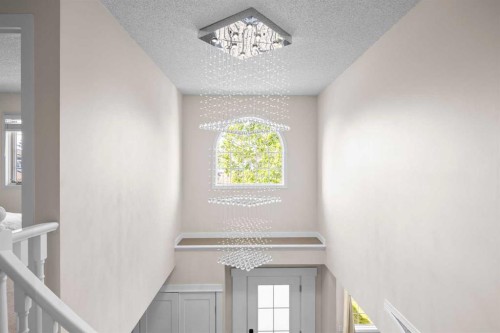 73 Riverview Close Se, Calgary, AB - Indoor Photo Showing Other Room