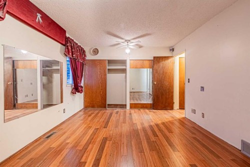 171 Castlebrook Rise Ne, Calgary, AB - Indoor Photo Showing Other Room
