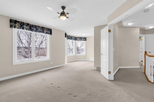 155 Lakeview Cove, Chestermere, AB - Indoor Photo Showing Other Room