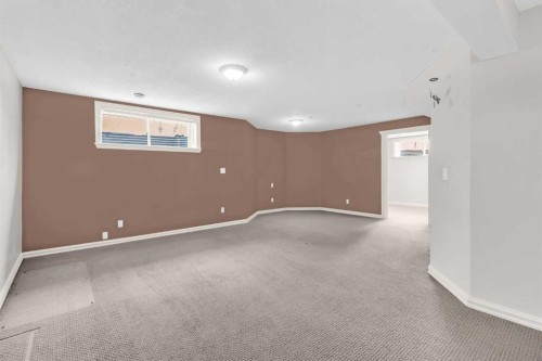 155 Lakeview Cove, Chestermere, AB - Indoor Photo Showing Other Room