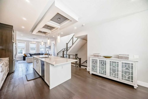 2808 39 Street Sw, Calgary, AB - Indoor Photo Showing Kitchen With Double Sink