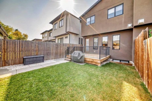 2808 39 Street Sw, Calgary, AB - Outdoor With Exterior