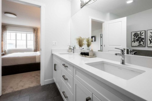 83 Saddlebred Place, Cochrane, AB - Indoor Photo Showing Bathroom