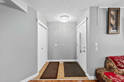214 Martinwood Place Ne, Calgary, AB - Indoor Photo Showing Other Room