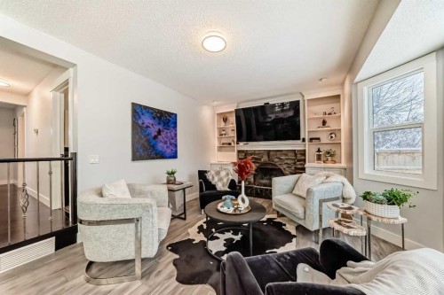 343 Deer Side Place Se, Calgary, AB - Indoor Photo Showing Living Room