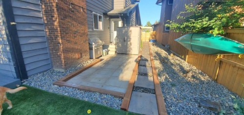 343 Deer Side Place Se, Calgary, AB - Outdoor