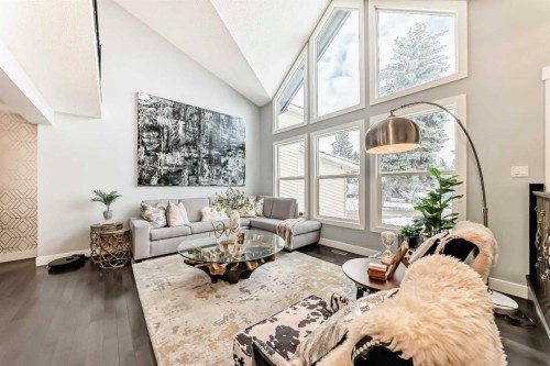 343 Deer Side Place Se, Calgary, AB - Indoor Photo Showing Living Room