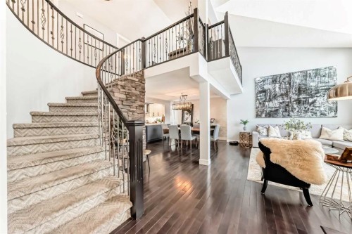 343 Deer Side Place Se, Calgary, AB - Indoor Photo Showing Other Room