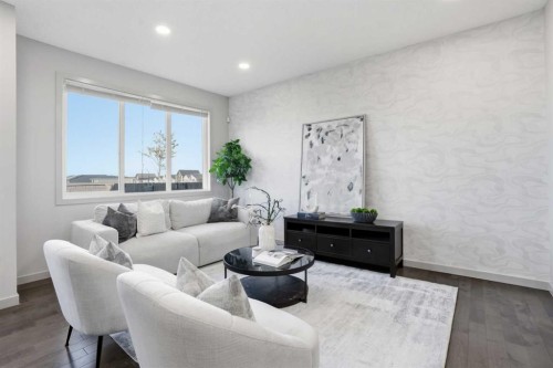 91 Evanscrest Way Nw, Calgary, AB - Indoor Photo Showing Living Room