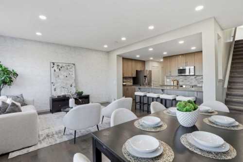 91 Evanscrest Way Nw, Calgary, AB - Indoor Photo Showing Dining Room
