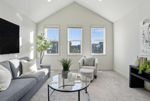 91 Evanscrest Way Nw, Calgary, AB - Indoor Photo Showing Living Room