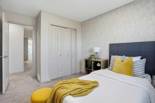 91 Evanscrest Way Nw, Calgary, AB - Indoor Photo Showing Bedroom