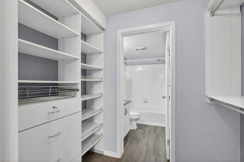 4316-10 Prestwick Bay Se, Calgary, AB - Indoor With Storage