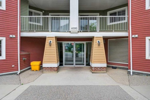 4316-10 Prestwick Bay Se, Calgary, AB - Outdoor With Balcony With Exterior