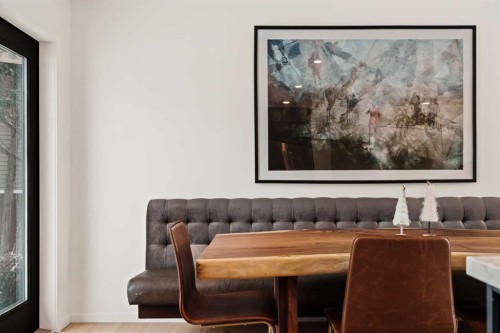 212 Vantage Place Nw, Calgary, AB - Indoor Photo Showing Dining Room