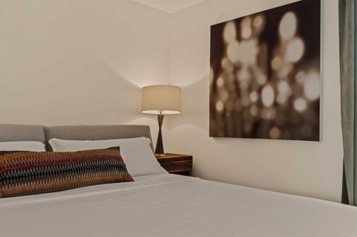 212 Vantage Place Nw, Calgary, AB - Indoor Photo Showing Bedroom