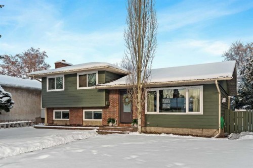 212 Vantage Place Nw, Calgary, AB - Outdoor