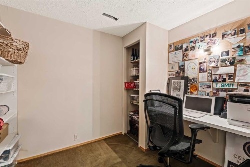 212 Vantage Place Nw, Calgary, AB - Indoor Photo Showing Office