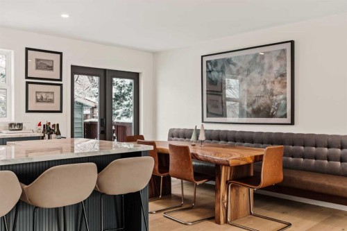 212 Vantage Place Nw, Calgary, AB - Indoor Photo Showing Dining Room