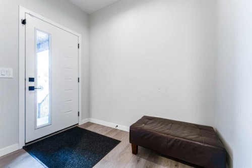 1425 Chinook Gate Glen Sw, Airdrie, AB - Indoor Photo Showing Other Room