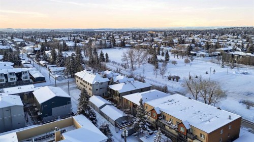 1932 29 Street Sw, Calgary, AB - Outdoor With View
