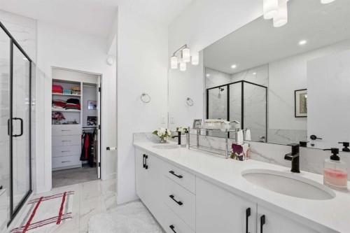 119 Marina Cove Se, Calgary, AB - Indoor Photo Showing Bathroom