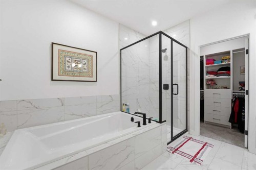 119 Marina Cove Se, Calgary, AB - Indoor Photo Showing Bathroom