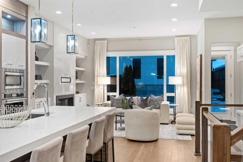 1826 33 Avenue Sw, Calgary, AB - Indoor