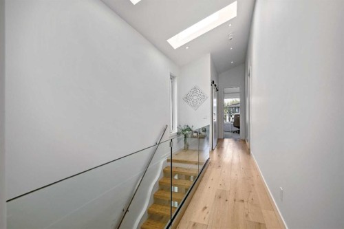 2136 53 Avenue Sw, Calgary, AB - Indoor Photo Showing Other Room