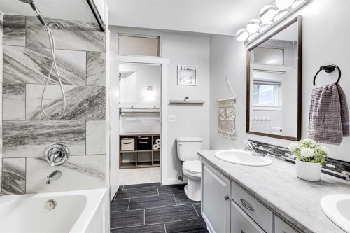 412 Mckerrell Place Se, Calgary, AB - Indoor Photo Showing Bathroom