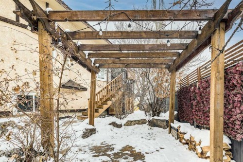 412 Mckerrell Place Se, Calgary, AB - Outdoor