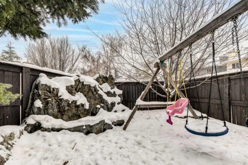 412 Mckerrell Place Se, Calgary, AB - Outdoor